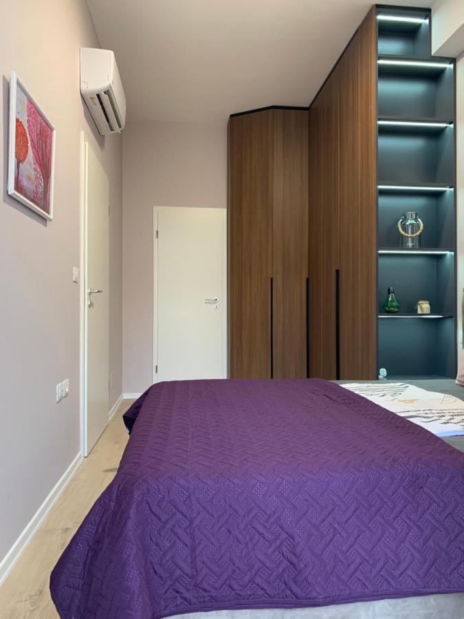 Lovely 1-bedroom Condo in Tirana WiFi-Netflix-AC Esterno foto